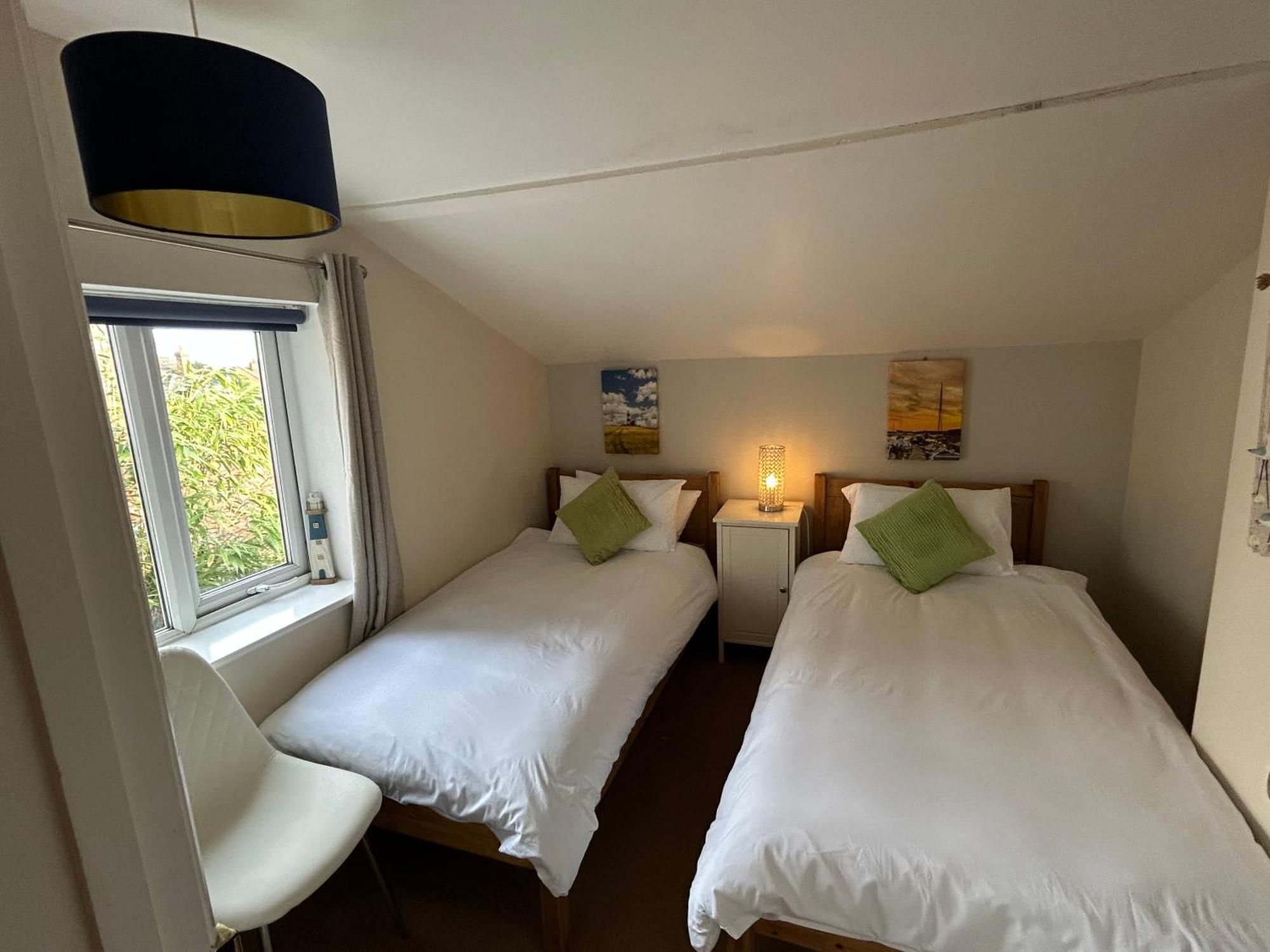 Smart & Comfortable 3-Bedroom Victorian House Stalham Bagian luar foto